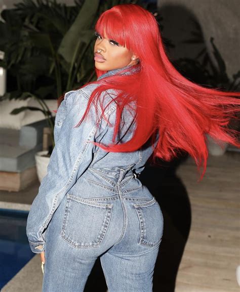 She got cheeks : r/HipHopGoneWild .